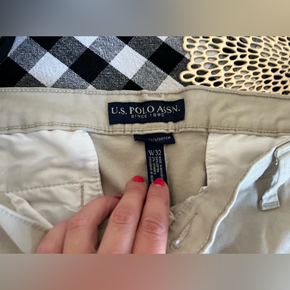 POLO SHORTS - Picture 4 of 4